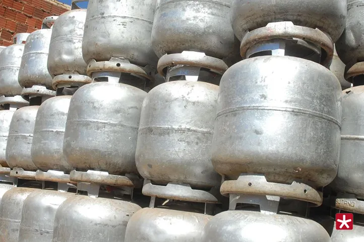 Petrobras anuncia queda de 21,3% no preço do gás de cozinha