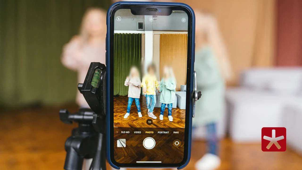 Câmara dos Deputados aprova projeto que endurece regras contra exploração de crianças e adolescentes nas redes sociais