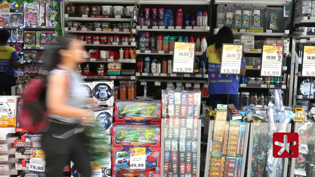 Brasil abre 129,8 mil postos formais de trabalho com carteira assinada em julho