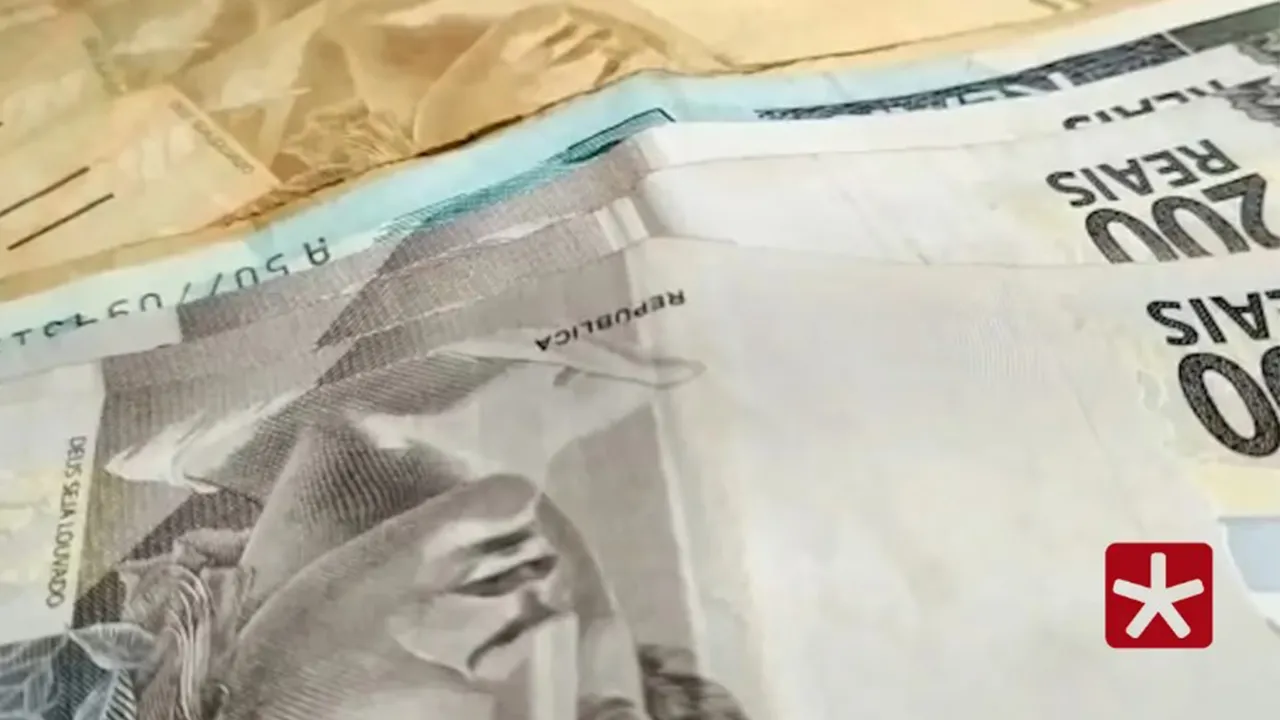 Salário mínimo de R$ 1.621 começa a ser pago nesta segunda