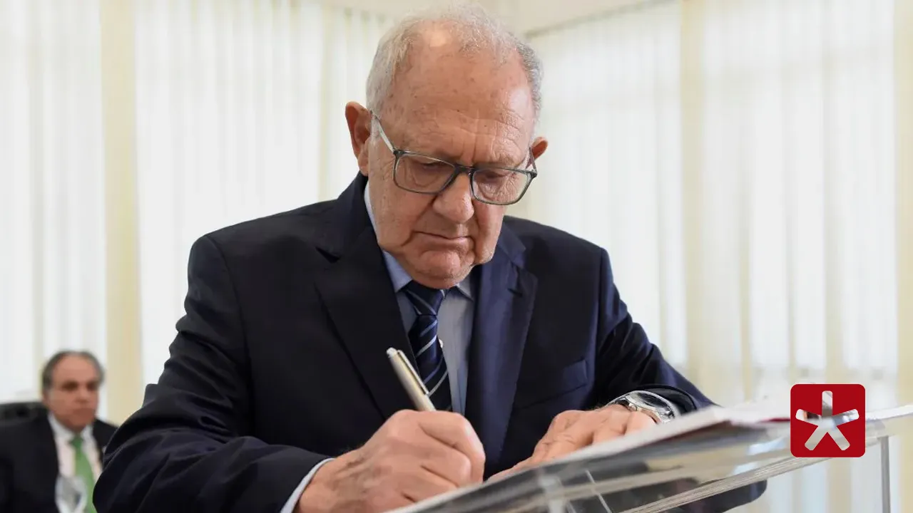 Hely Tarqüínio (PV) deixa cargo de deputado estadual em exercício em Minas Gerais